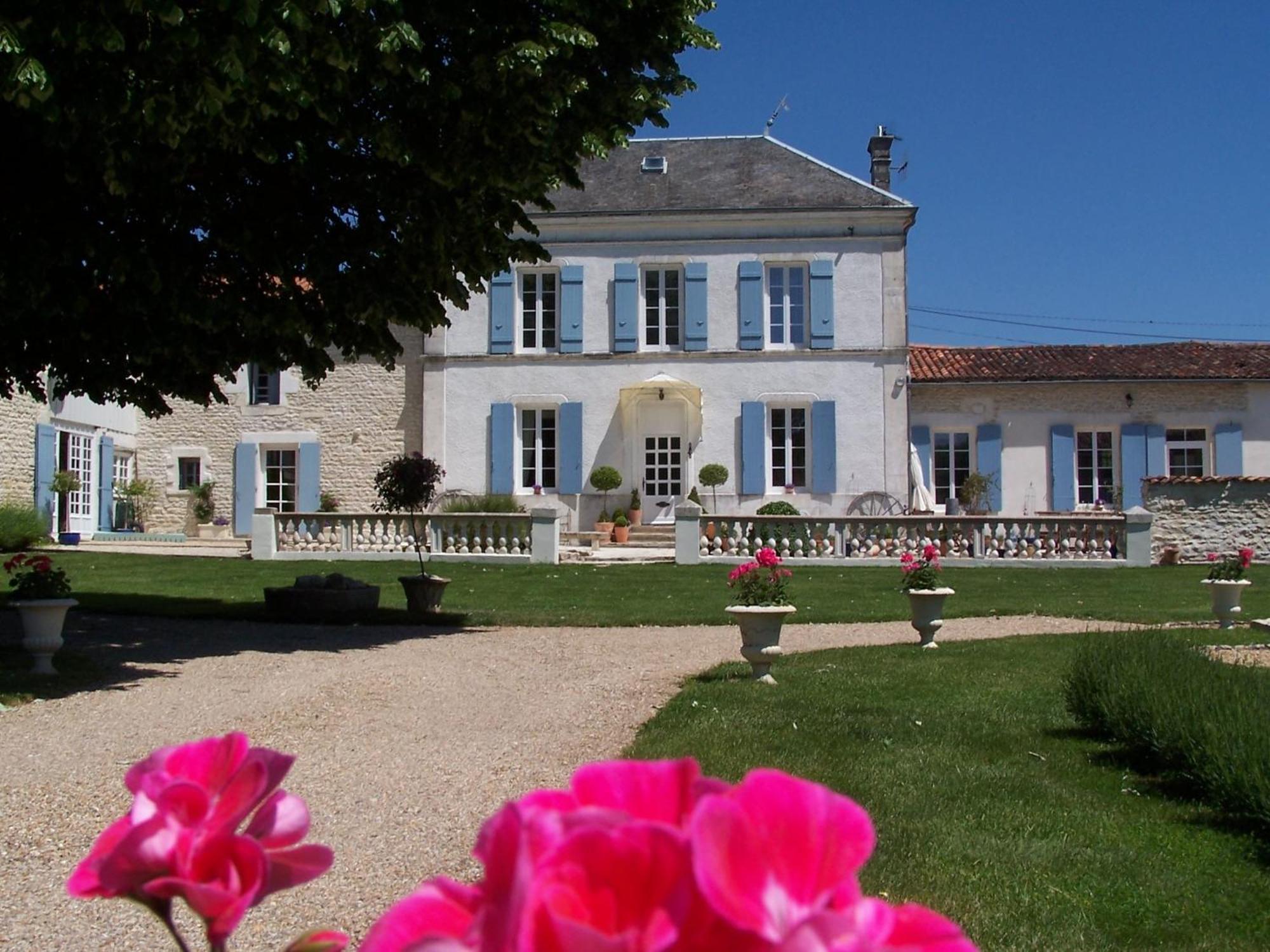 Hotel Le Four A Pain Saint-Jean-dʼAngély Zewnętrze zdjęcie